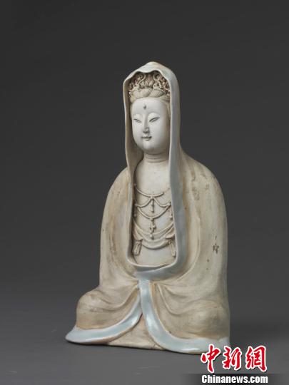 南宋青白釉瓷塑观音菩萨像 孙赫遥 摄