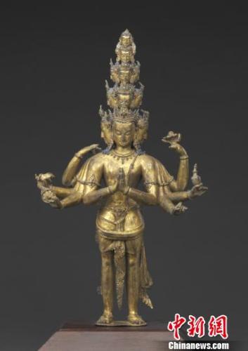 明早期铜鎏金十一面观音菩萨像 孙赫遥 摄