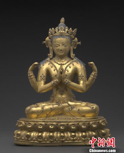元铜鎏金四臂观音菩萨像 孙赫遥 摄