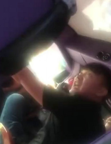 游客在泰遭遇黑导游 泰国逮捕三名涉事者