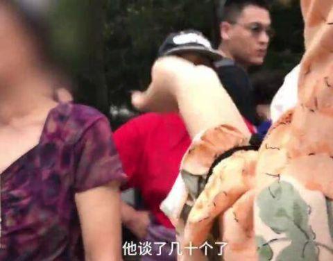 母亲替儿子相亲:女方须四大名校毕业 工资要低一点