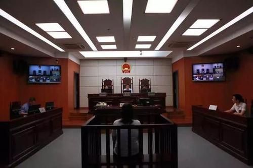 女子自制炸弹想抢银行100万 详细步骤写了32页纸