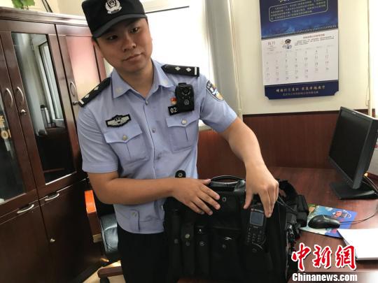 北京公安改革机制将警力投向百姓身边