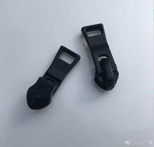 河南一考生证件锁口袋撕衣赶考?考点辟谣:着装不符