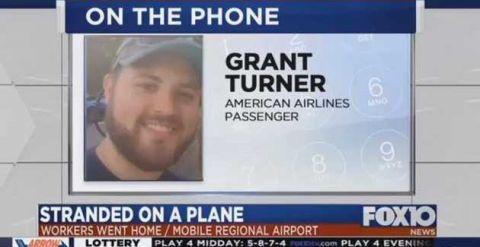 航班半夜抵达旅客无法下飞机:工作人员都下班了