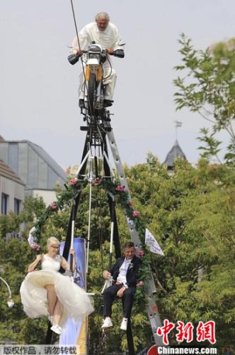 点击进入下一页