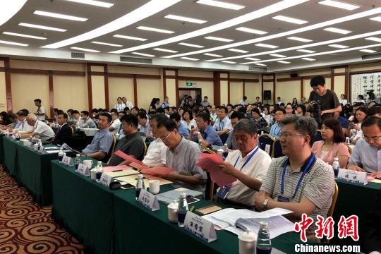 图为现场参会学者。梅镱泷 摄