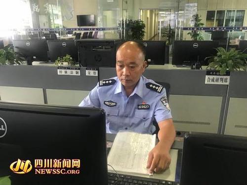 女子欲自杀 警察唱世上只有妈妈好将其唤回