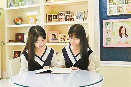 双胞胎同时被武大录取:报考前没商量 靠的是默契