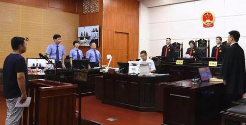 男子微信群转发12段视频 涉宣扬恐怖主义罪获刑