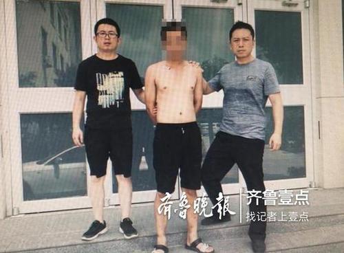 男子跑30公里持二维码抢5000元 得400元就匆忙逃跑