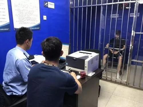 5分钟开出10公里!深圳俩司机飙车 还发朋友圈炫耀