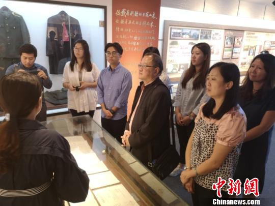 皖港探讨交流青少年维护权益工作
