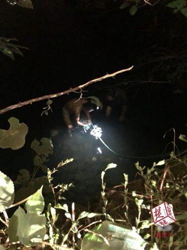 两男潜伏婚庆公司伺机拖走保险柜:电焊切割偷11万