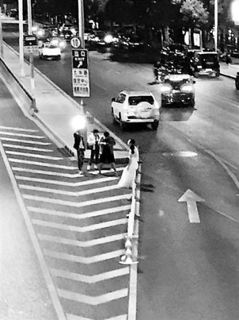 点击进入下一页