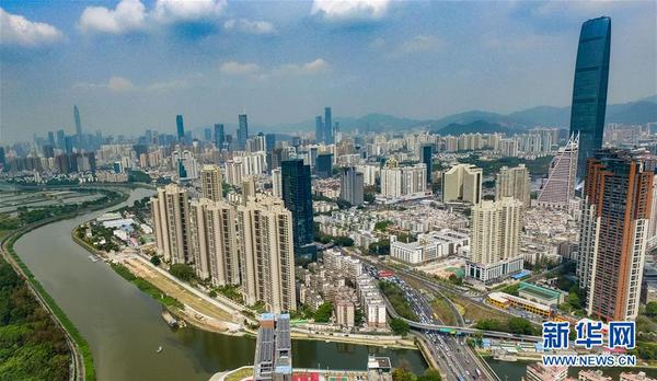 深圳市景（3月26日无人机拍摄）。