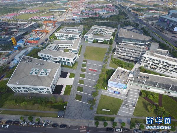 这是2016年10月10日航拍的深圳前海。