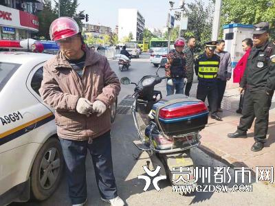 男子乱停电瓶车被查 结果查出70条违法2510元罚金