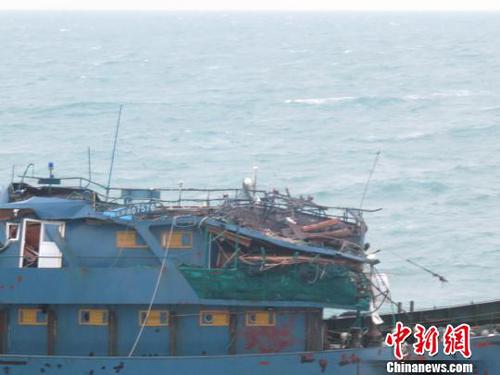 图为遇险渔船 惠州海事局提供