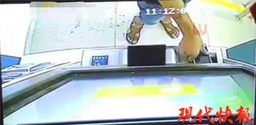 辅警常看警察办案耳濡目染 总结秘籍去偷手机