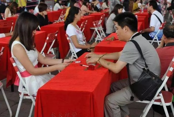 相亲后男子发0.52元红包表白 遭拒嘲讽女方太市侩