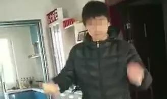 发生了啥?女主人把贼堵屋里 最后贼掏出200元赔偿