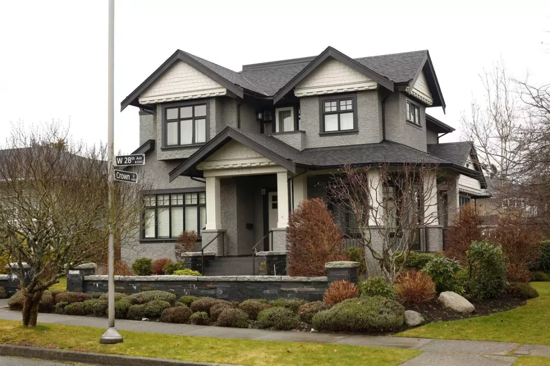 孟晚舟一家在温哥华的住宅遭不明人士闯入