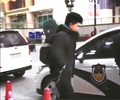 点击进入下一页