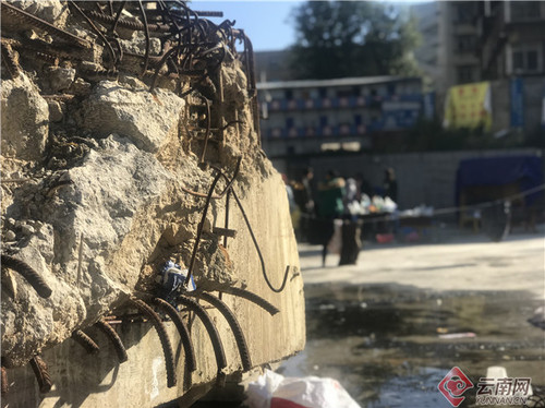 昆明一地标建筑停工2年 在建五星级酒店变养鸡场