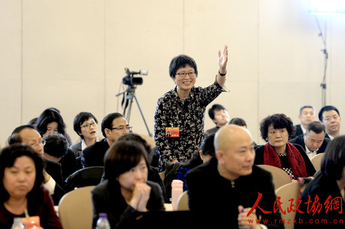 李献云委员在“实施乡村振兴战略 推进美丽乡村建设”联组会上，就乡村老龄人的健康发表建议_副本