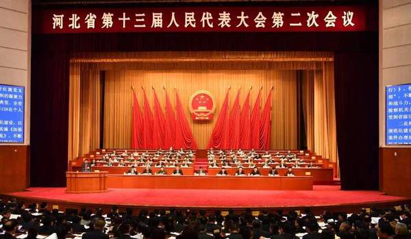 地方两会派发“红包”2