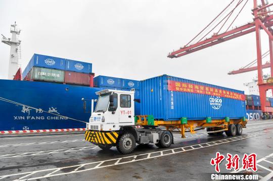 海南1月外贸进出口总值同比猛增为近5年来最佳