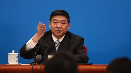 新闻发布会主持人舒启明