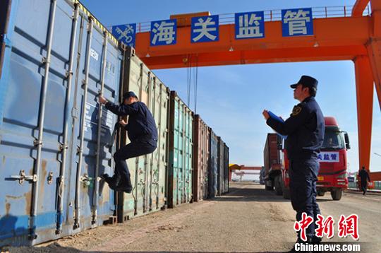 甘肃前两月对外贸易微增蒙古国成第一大贸易伙伴