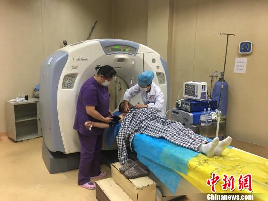 “一带一路·肿瘤微创健康行”云南站启动