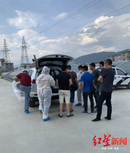 爱狗者救300只狗遭拒 狗贩:哪违法?此前损失近十万