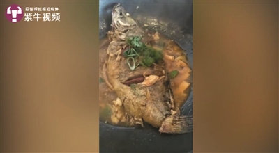 父亲为高考儿子送饭100天不重样 网友心态崩了