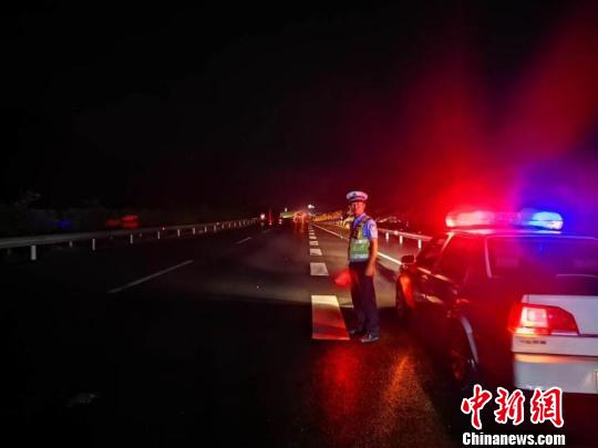 四川宜宾长宁地震：通往震中的救灾通道已全部打通