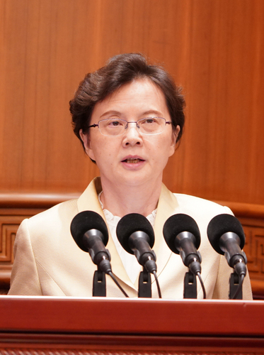 闫小培