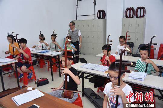 泉州北管守正创新百年弦乐“老树发新芽”