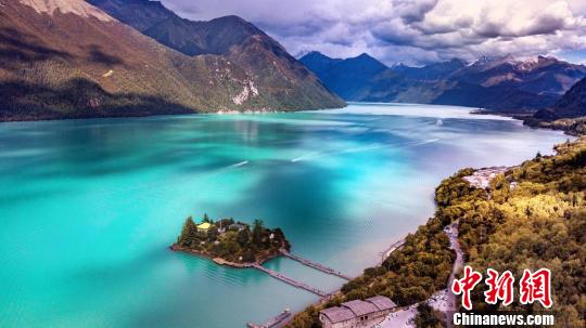 图为巴松错景区。　西藏旅游 供图 摄