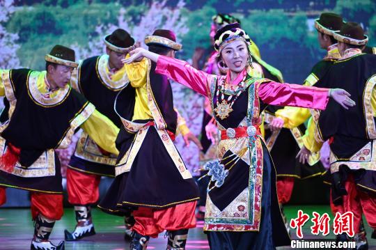 图为晚会现场。　何蓬磊 摄