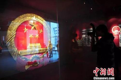 点击进入下一页