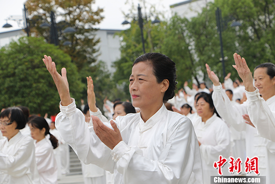 点击进入下一页