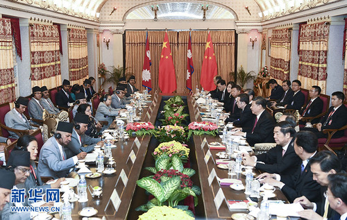 10月12日，国家主席习近平在加德满都总统府会见尼泊尔总统班达里。 新华社记者 谢环驰 摄
