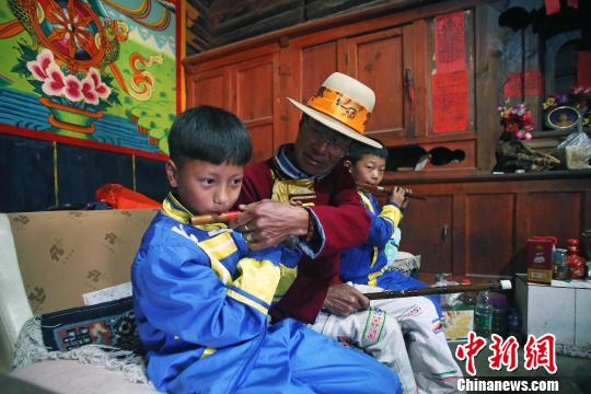 点击进入下一页