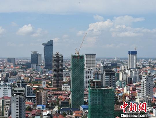 10月5日，建设中的柬埔寨金边市区。<a target='_blank' href='http://www.chinanews.com/'>中新社</a>记者 黄耀辉 摄