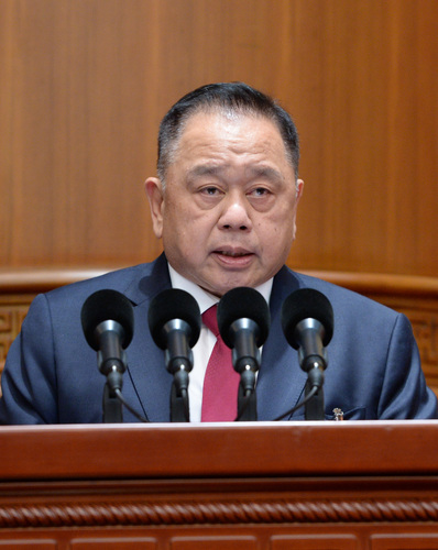 15.余国春