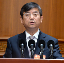 曲凤宏常委：坚定制度自信认真履职建言