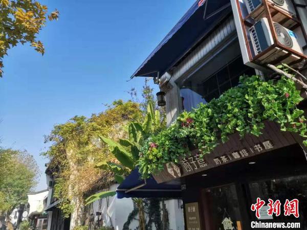 运河旁 周禹龙 摄